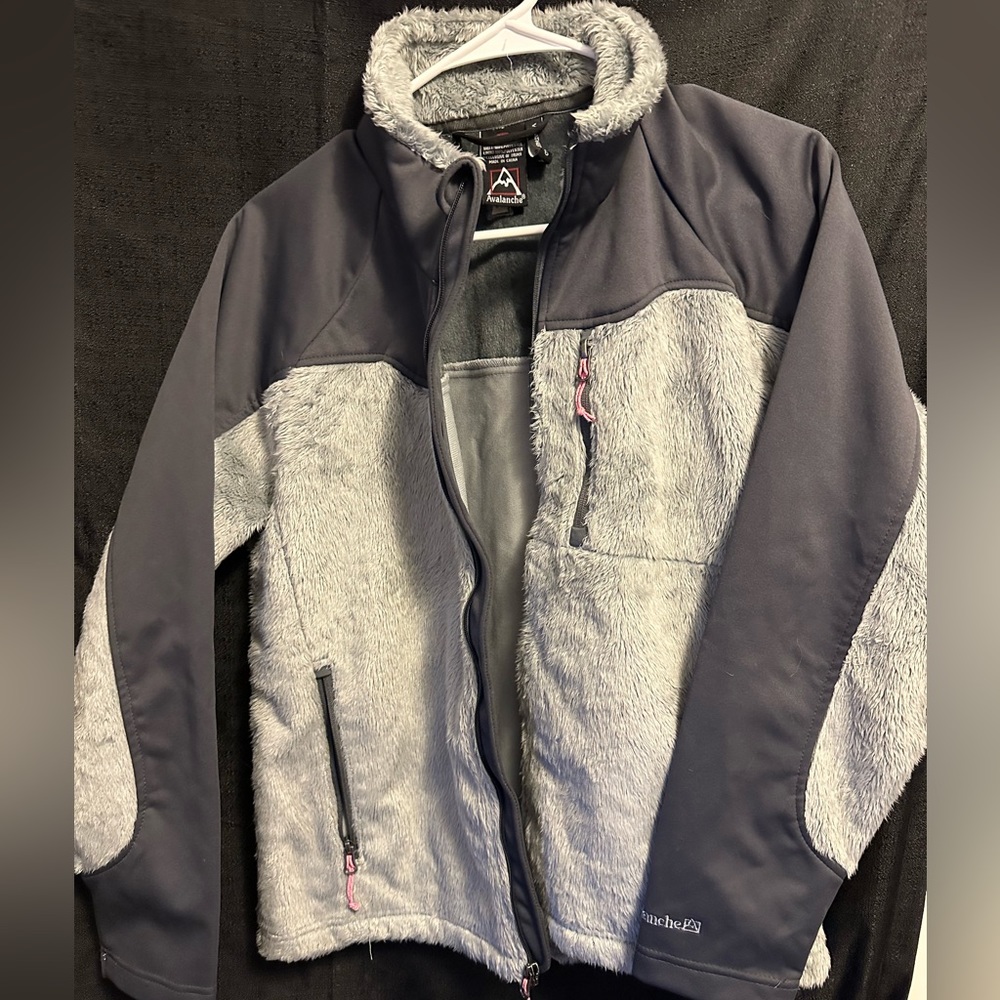 SM fuzzy zip jacket